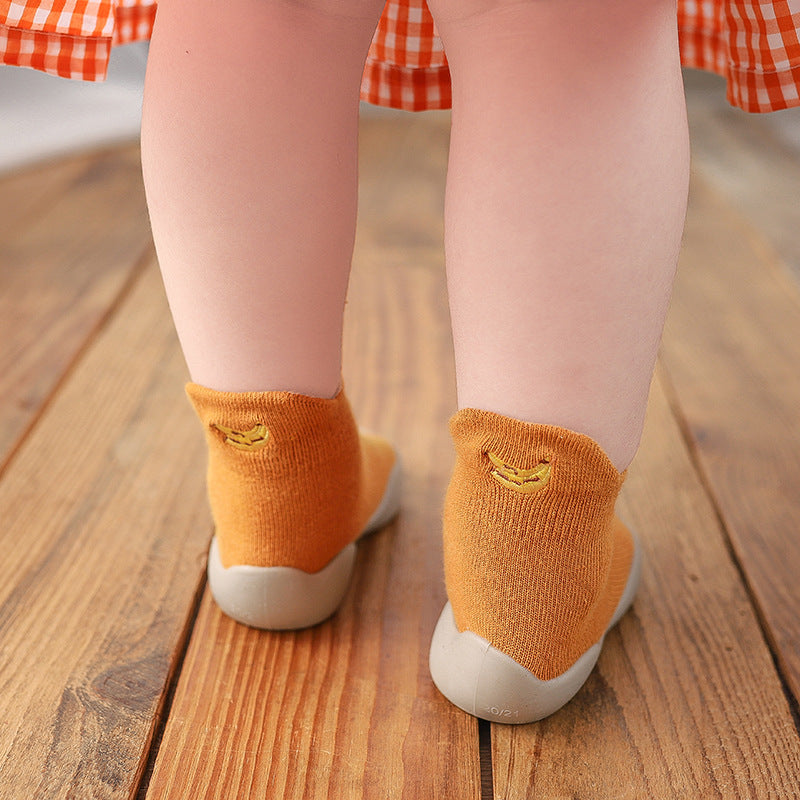 Autumn 2023 New Baby Indoor Toddler Shoes Embroidered Anti-drop Heeled Children's Socks Shoes Soft Sole Non-slip Children's Shoes